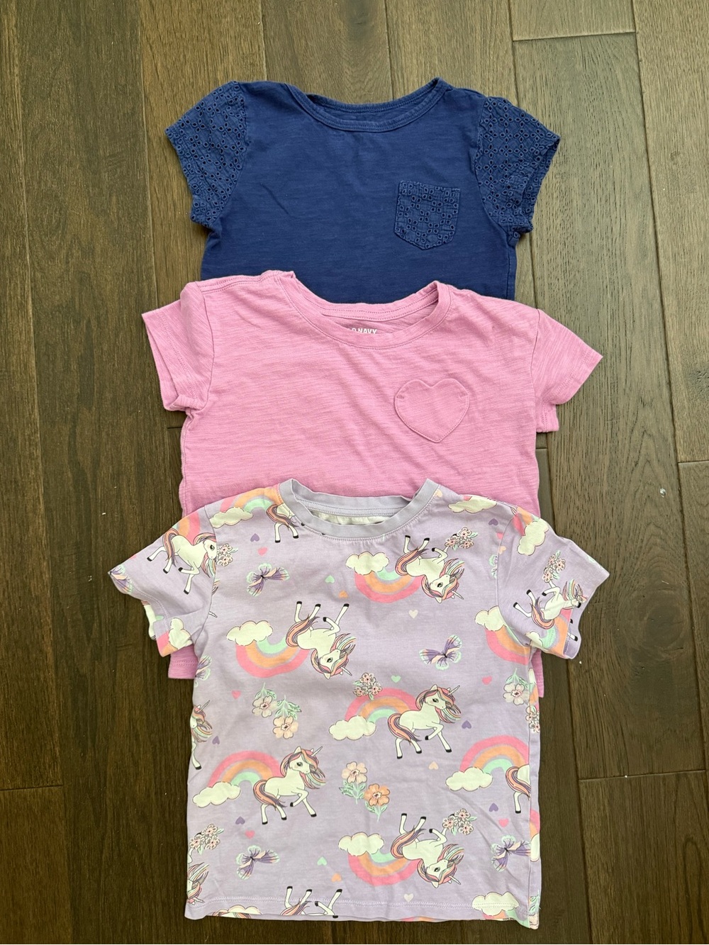 Girls tshirts size 6 VGUC